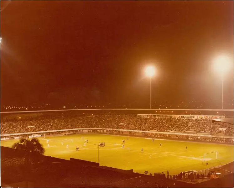 Foto 42: Estádio Heriberto Hülse : Criciúma, SC