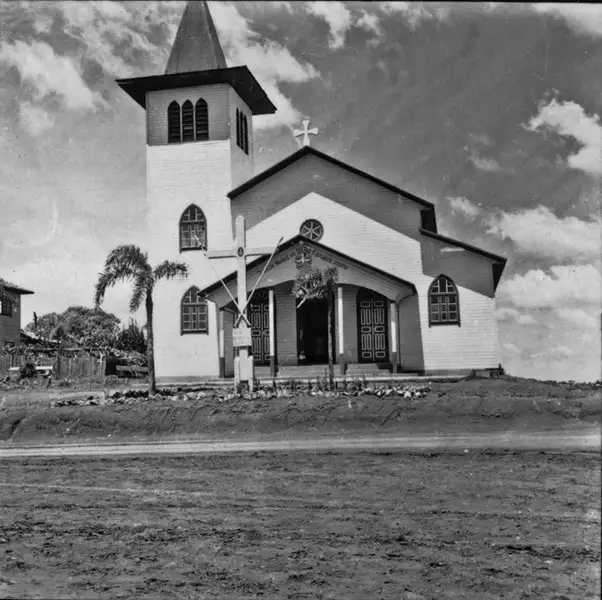 Foto 37: Igreja Matriz do Divino Espírito Santo no município de Dionísio Cerqueira (SC)