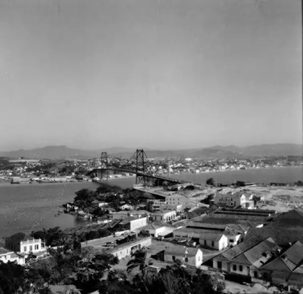 Foto 79: Vista da cidade de Florianópolis (SC)