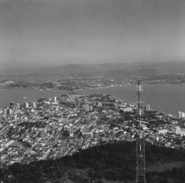 Foto 112: Vista da cidade de Florianópolis (SC)