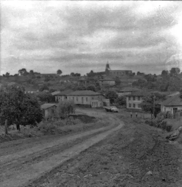 Foto 2: [Vista parcial do município de Iporã do Oeste (SC)]