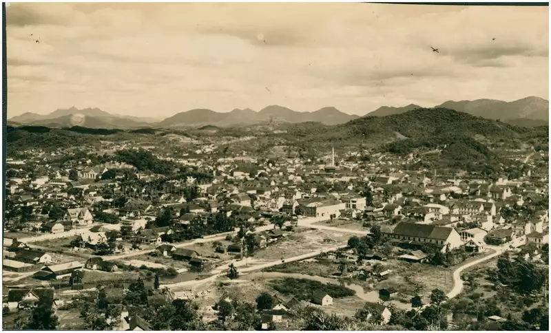 Foto 15: [Vista aérea da cidade] : Joinville, SC