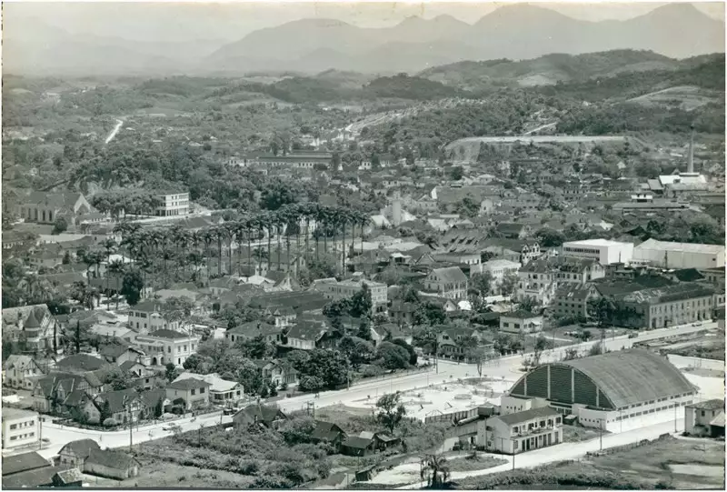 Foto 67: [Vista panorâmica da cidade : Ginásio Abel Schulz] : Joinville, SC