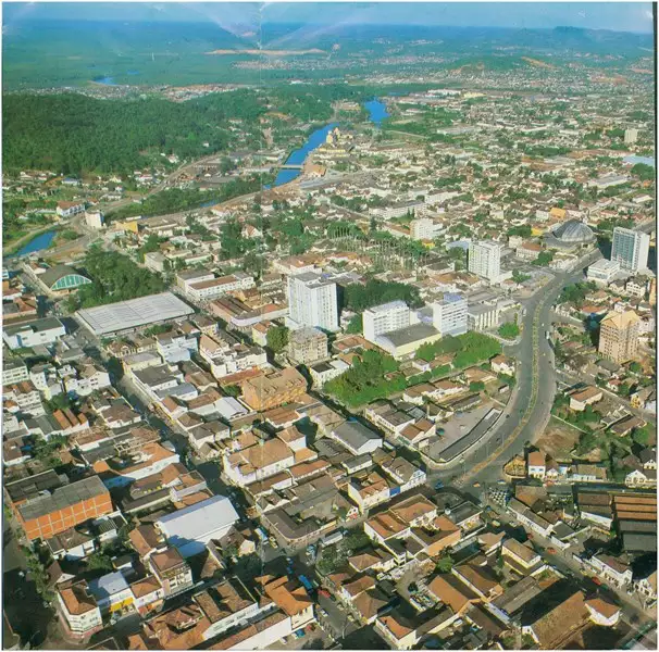 Foto 71: [Vista aérea da cidade] : [Avenida Juscelino Kubitschek] : Joinville, SC