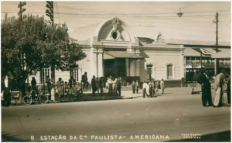 Foto 4: Estação da Companhia Paulista [de Estradas de Ferro] : Americana, SP