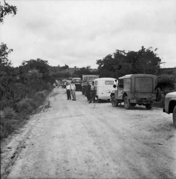Foto 5: Fila de caminhões a caminho de Curitiba (SP)