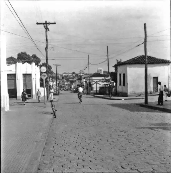 Foto 5: Vista da rua 20, centro da cidade : Município de Barretos (SP)
