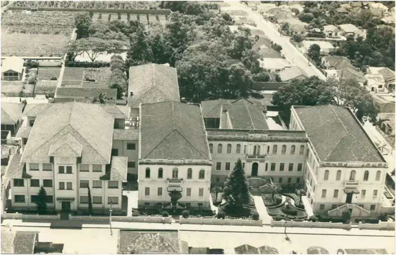 Foto 20: Colégio Santa Marcelina : [vista aérea da cidade] : Botucatu, SP
