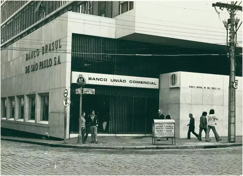 Foto 5: Avenida Francisco Glicério : Banco Brasul de São Paulo S. A. : Banco União Comercial S. A. : Campinas, SP