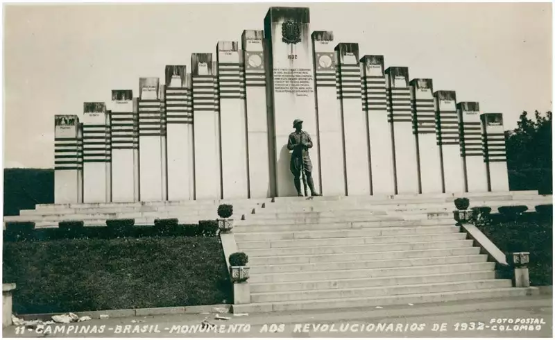 Foto 92: Monumento-Túmulo dos Voluntários de 1932 : Campinas, SP
