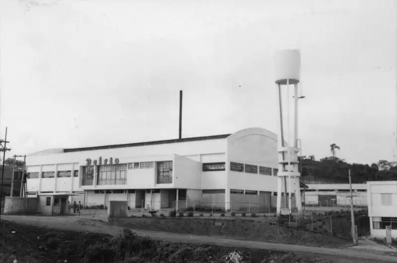 Foto 3: Fábrica Delrio, situada na estrada para Itapecerica a 7 Km. de São Paulo (SP)