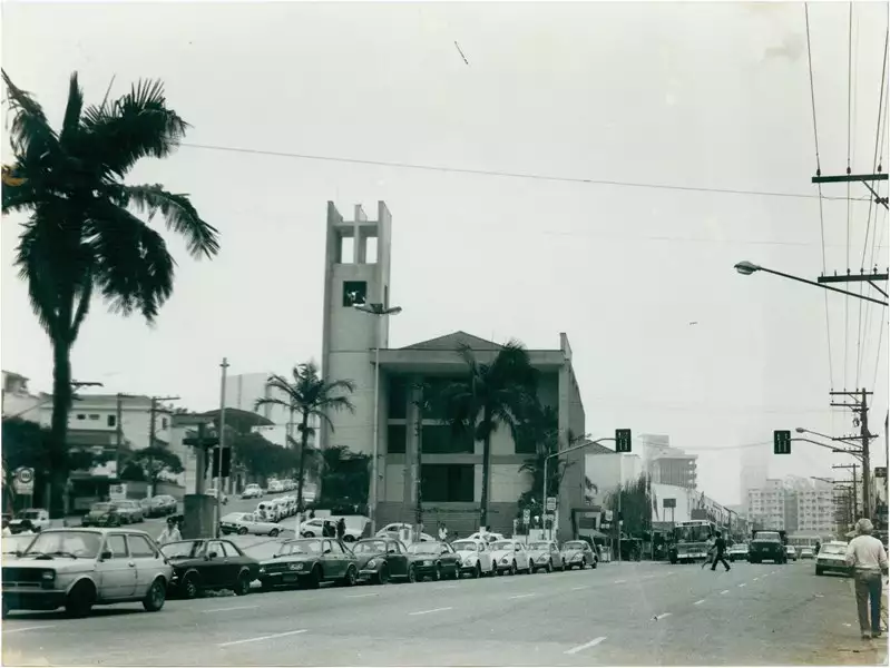 Foto 9: Avenida Antônio Piranga : Igreja Matriz Imaculada Conceição : [vista parcial da cidade] : Diadema, SP