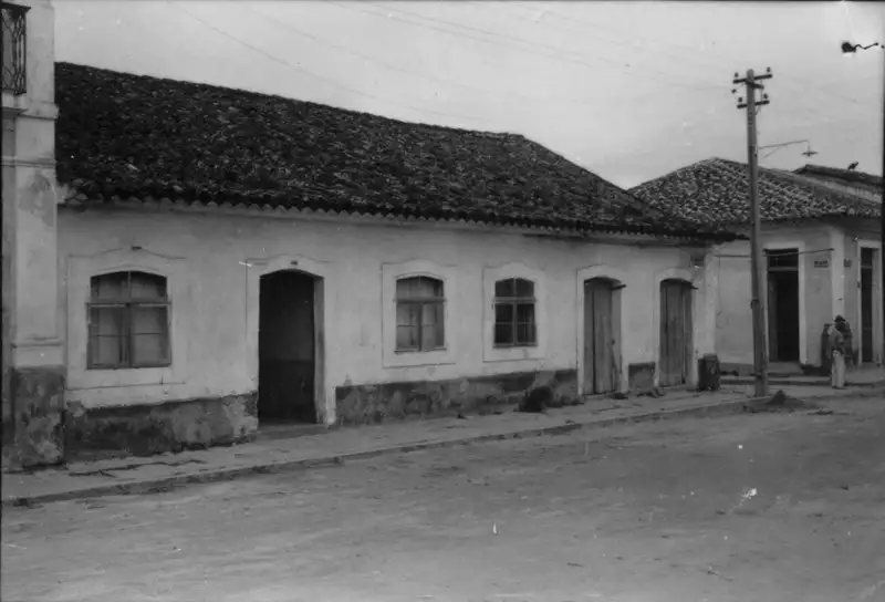 Foto 12: Cidade de Iguape, vendo-se casa mais antiga da cidade (SP)