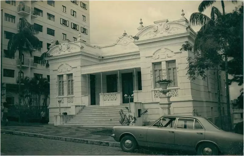 Foto 4: [Praça XV de Novembro : Paço Municipal Prefeito Roberto Arantes Lanhoso] : Itatiba (SP)