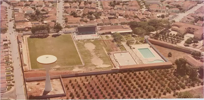 Foto 49: [Vista aérea da cidade] : Reservatório d'Água : Sociedade Esportiva Gran São João : Limeira (SP)