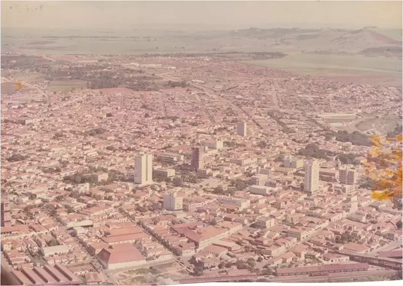 Foto 60: [Vista aérea da cidade] : Limeira (SP)
