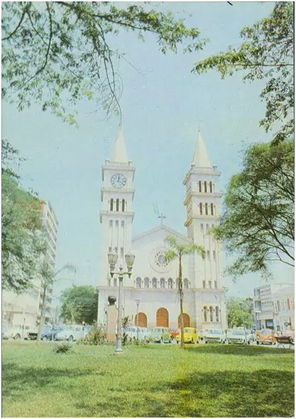 Foto 13: Praça José Bonifácio : Catedral de Santo Antônio : Piracicaba, SP