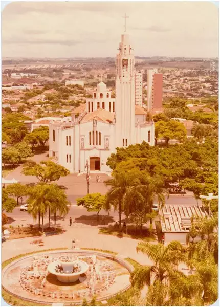 Foto 19: Praça 9 de Julho : Catedral São Sebastião : [vista panorâmica da cidade] : Presidente Prudente, SP