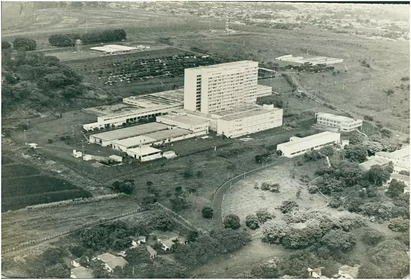 Foto 16: [Vista aérea do] Hospital das Clínicas da Faculdade de Medicina : Ribeirão Preto, SP