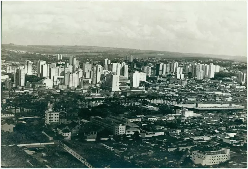 Foto 17: Vista [aérea da cidade] : Ribeirão Preto, SP