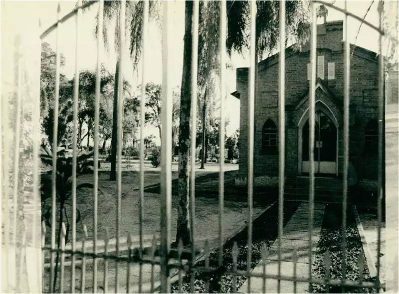 Foto 2: Cemitério do Campo : Capela da Comunidade Protestante : Santa Bárbara d'Oeste (SP)
