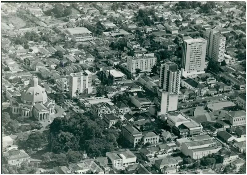 Foto 22: Vista aérea da cidade : São Carlos, SP