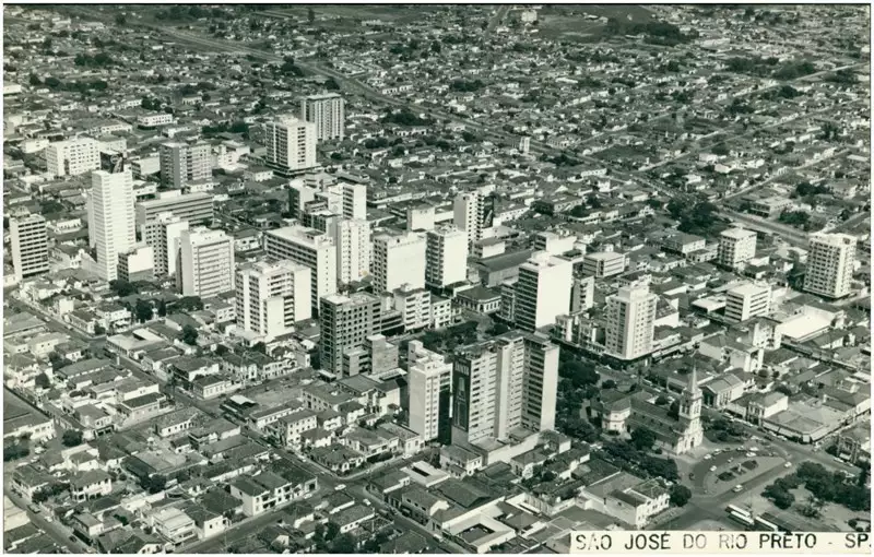 Foto 14: Vista aérea da cidade : São José do Rio Preto, SP