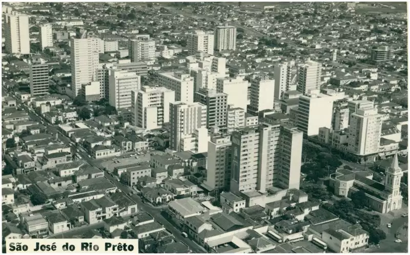 Foto 16: Vista aérea da cidade : São José do Rio Preto, SP