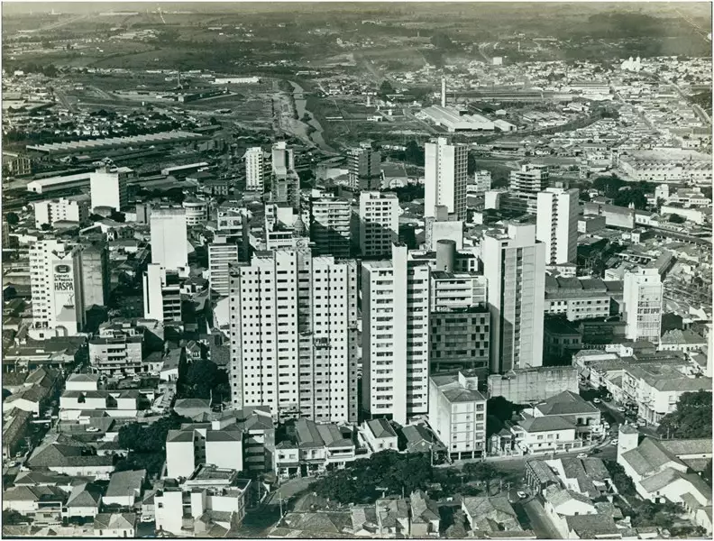 Foto 97: [Vista aérea da cidade] : Sorocaba, SP