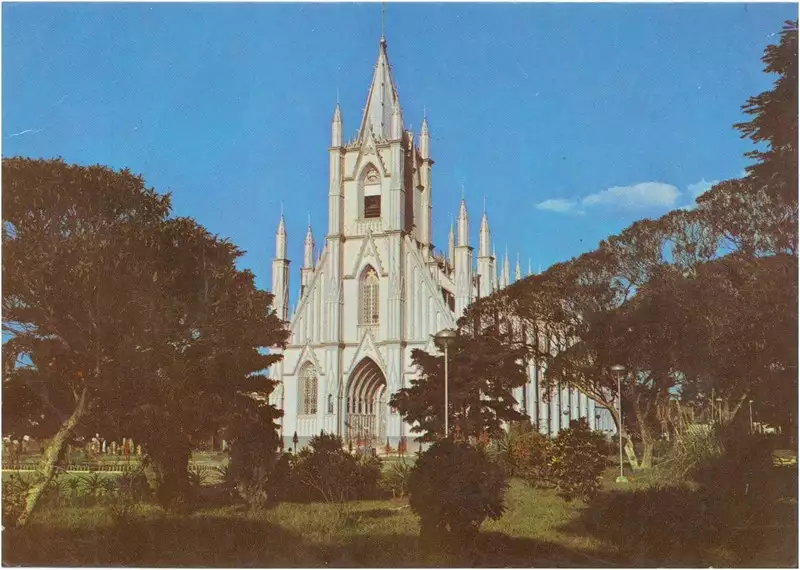 Foto 9: Santuário de Santa Terezinha : Taubaté, SP