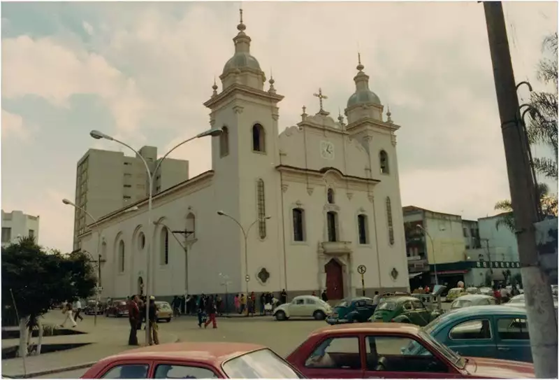 Foto 14: Catedral de São Francisco de Chagas : Taubaté, SP