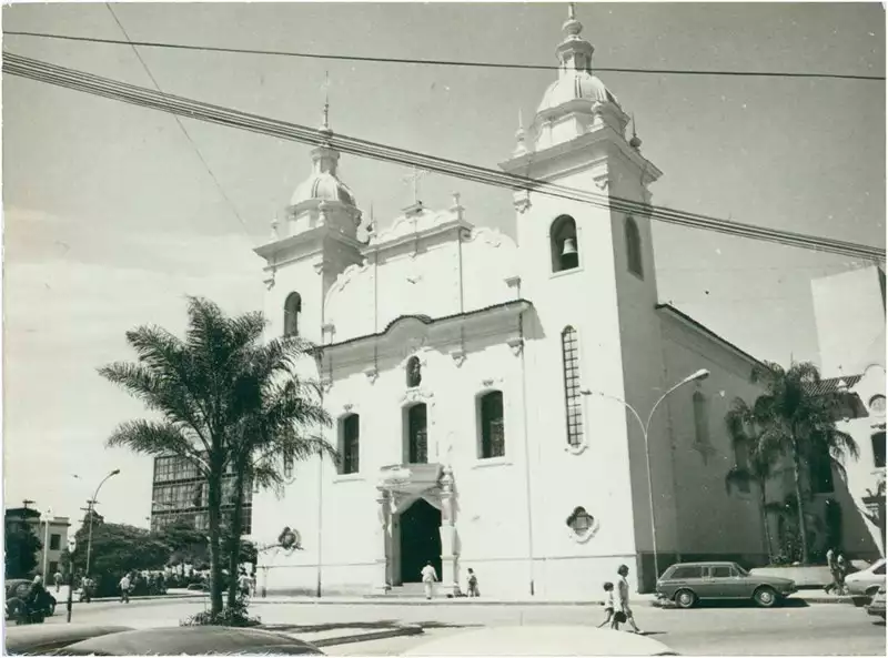 Foto 39: Catedral de São Francisco de Chagas : Taubaté, SP