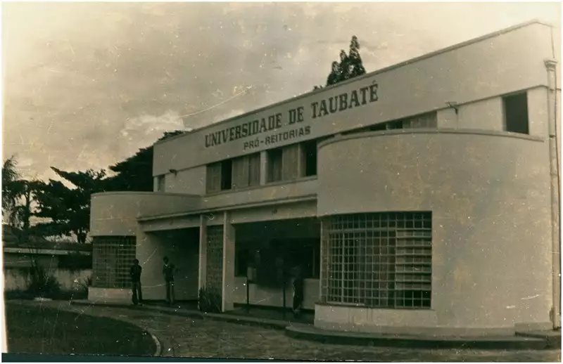 Foto 62: Pró-reitoria da Universidade de Taubaté : Taubaté, SP