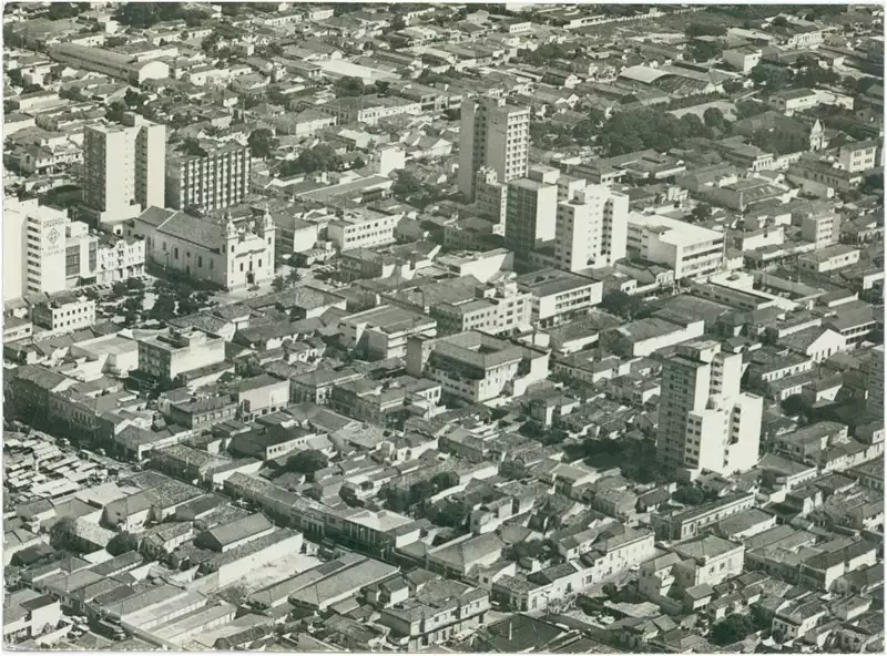 Foto 87: Vista aérea da cidade : Taubaté, SP