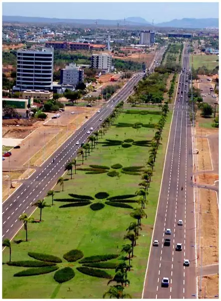 Foto 4: [Vista aérea da cidade : Av. Joaquim Teotônio Segurado] : Palmas, TO